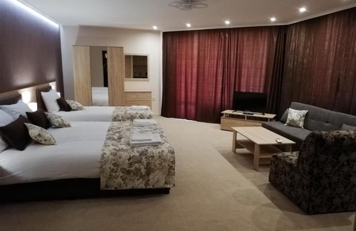 Kazanlak Hotel | Хотел Бялата роза