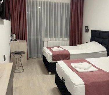 Rudozem Hotel | Хотел Лилия