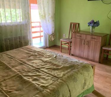 Nyzhnje Selyshche Hotel | Янтарная форель