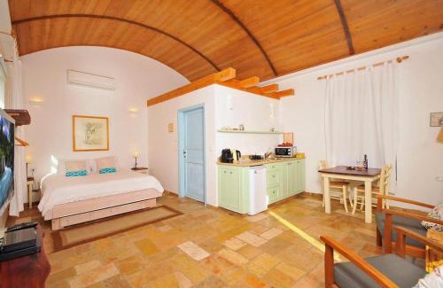 Had Nes Bed & Breakfast | אחוזת טורקיז - סוויטות ווילה עם בריכות פרטיות מחוממות