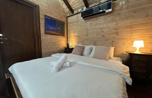 Bruchim Qela' Alon Cabin | בורקאי - בקתות פיליפיניות עם בריכה פרטית