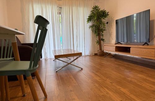 HaGoshrim Apartment | בית בקיבוץ