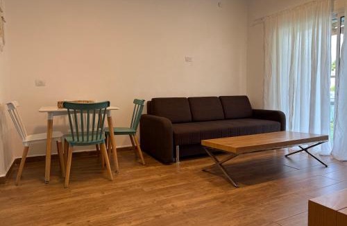 HaGoshrim Apartment | בית בקיבוץ