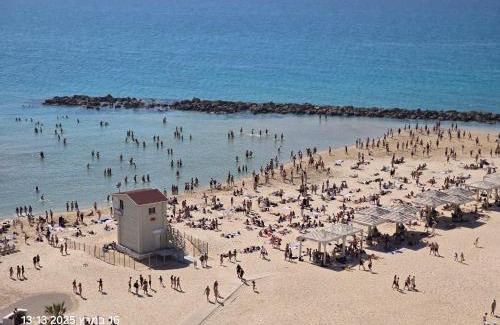 Haifa Apartment | בניין אלמוג - מגדל הים