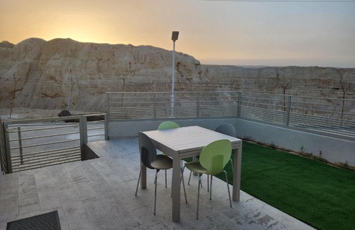 Ein Tamar Apartment | בצל ההר