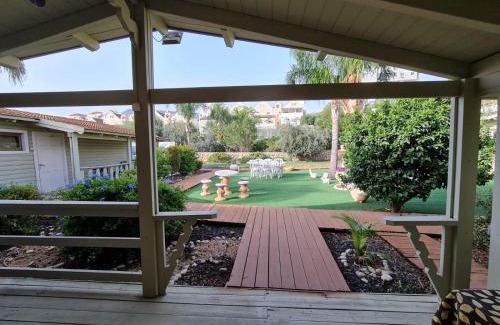 Qiryat Shemona House | בקתות היובל