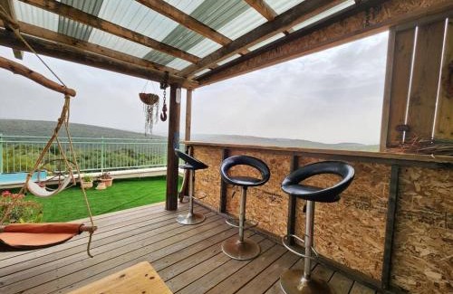 Abirim Ski Chalet | בקתת מרווה