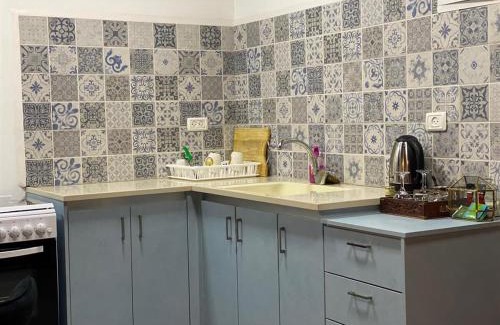 Ein Qiniyye Bed & Breakfast | גרין פארק - קוטג' מהמם עם בריכה וג'קוזי בעין קנייא