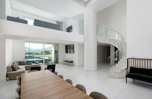 Eilat Villa | הארמון וילה 8 חדרי שינה עם בריכה פרטית