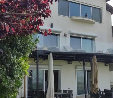 Emek Izrael Villa | הבית על הגבעה