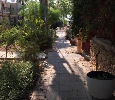 Neve Zohar House | הבית של דרורי