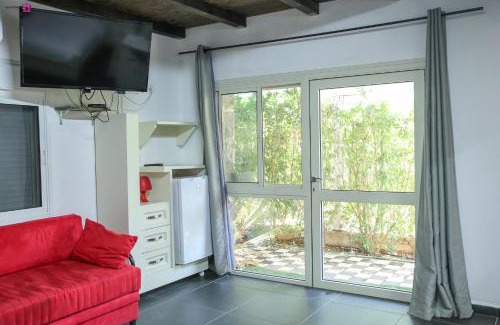 Buq'ata Bed & Breakfast | חדרי אירוח נוף לחרמון בוקעתא