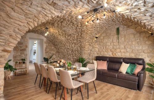 Safed Old City Apartment | חלום במערה - סוויטת יוקרה בעתיקה