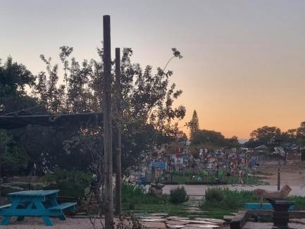 Baraq Resort | חצר השבשבות