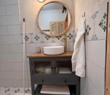 Odem Cabin | טרקוטה