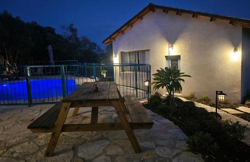 Livnim House | מתחם "חוויה של שקט"- עם בריכה משותפת קרוב לכנרת