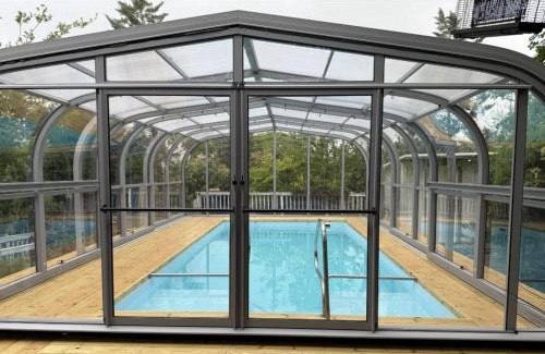 Ma'ale Gamla Apartment | נופש מרום - 4 בקתות כפריות עם בריכה, ג'קוזי וסאונה