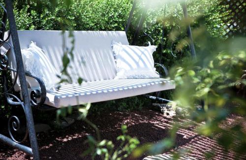 Katzrin Bed & Breakfast | סתיו בגולן