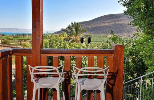 Migdal Bed & Breakfast | עדנת האוהבים - סוויטות מקסימות ליד הכנרת עם בריכה משותפת