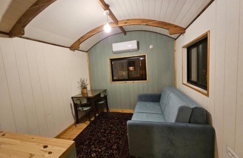 Qatsrin Cabin | קרון רועים אירוח כפרי