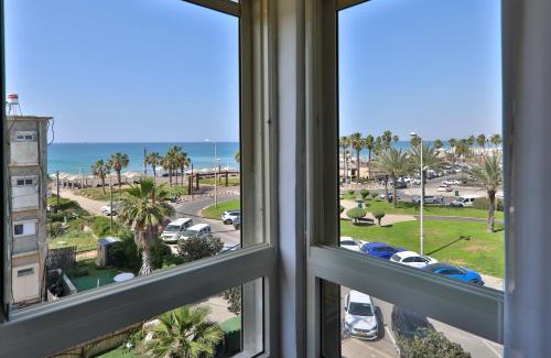 Haifa Apartment | שקיעה בים - דירות יוקרתיות מהממות עם ג'קוזי ונוף לים יש מקלט