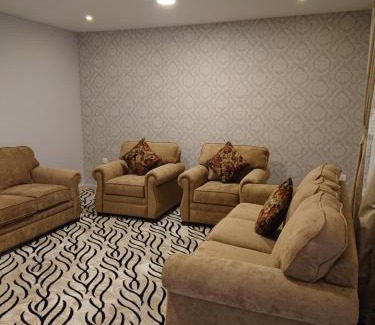 Al Ulaya Apartment | اجنحة النرجس الفندقية