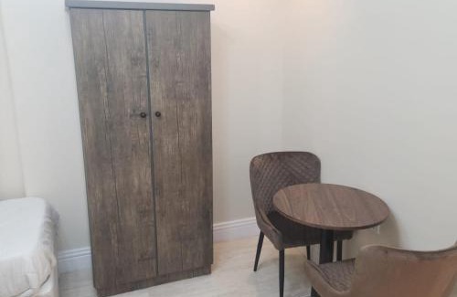 Al Aziziyah Apartment | الاقامة المريحة