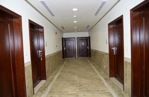 Qurish Street Hotel | العنقود الأحمر Lavana- حي السلامة