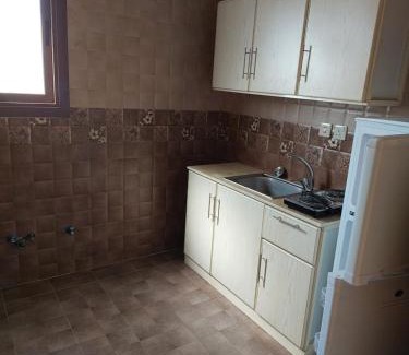 Al Qawayiyay Apartment | العوالي
