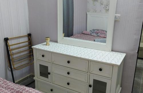 Al Hili Apartment | العين الهيلي مصباح ب10