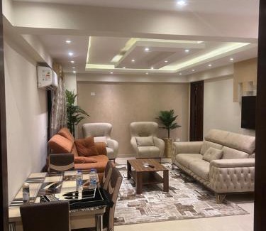 Downtown Cairo Apartment | المهندسين ميدان لبنان