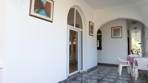 Tiwi House | بيت الشّاب