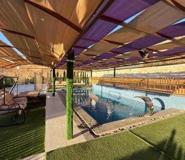 Mastaba Ski Chalet | شاليه نسمات الريف
