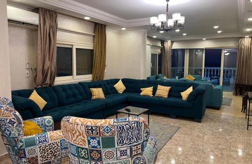 Helwan Apartment | شقة الخيالة الفندقية