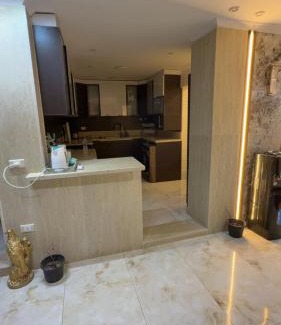 Gazirat Mit Oqbah Apartment | شقة بالمهندسين ديلوكس دورين أربع غرف