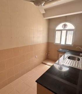 Sur Apartment | شقة بـ غرفتين وغرفة معيشة