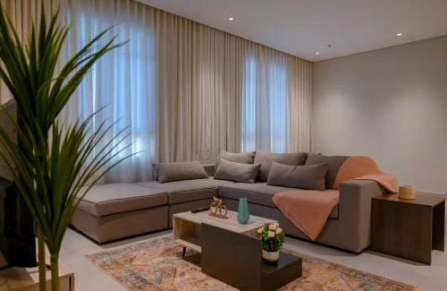 Al Olaya District Apartment | شقة حديثة مودرن 3 غرف وصالة a11