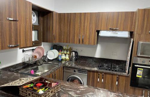 Al-Manasrah Apartment | شقة غرفتين وصاله- بورتوسعيد Porto Said Resort