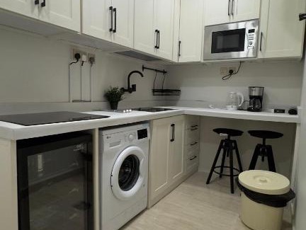 Al Aziziyah Apartment | شقة فاخرة بغرفتي نوم
