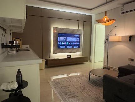 Al Aziziyah Apartment | شقة فاخرة بغرفتي نوم