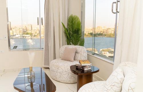 Oula Apartment | شقة فندقية مطلة عالنيل بجوار فندق الفورسيزون