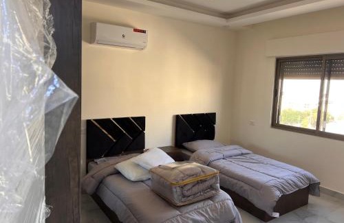 Jordan Apartment | شقة مفروشة و جديدة مع كراج للسيارة في ارقى مناطق اربد