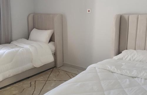 Az Zuhur Apartment | شقة مفروشة