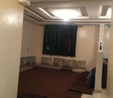 Akhfenir Apartment | شقق حكيم المفروشة
