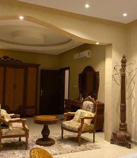 Rafha Apartment | شقق قمم الصفوة للشقق المخدومة "أقتصادية"