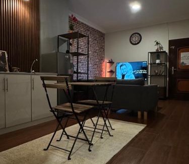 Mizail Apartment | غرفة وصالة وبلكونة دخـول ذاتي 335