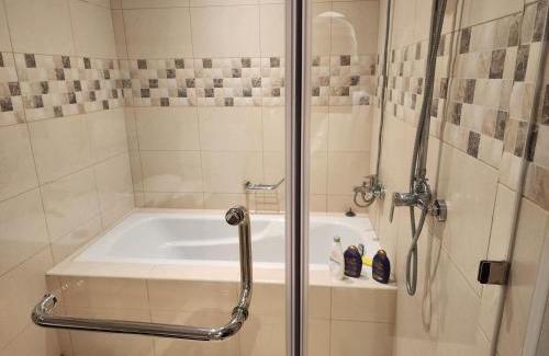 Diplomatic Area Apartment | فندق سنتارا .كورنيش الدوحة