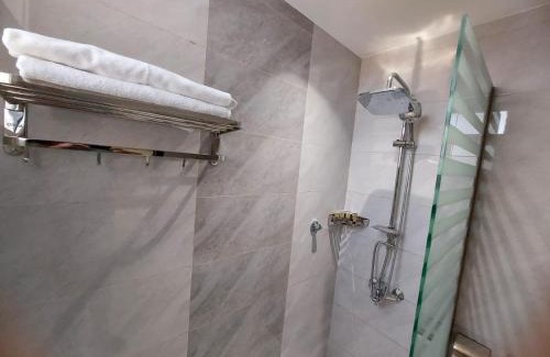 Al Qawayiyay Apartment | فندق قمم بارك النماص 8 Qimam Park Hotel