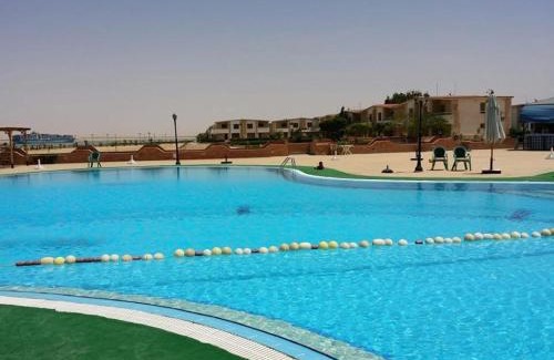 Al-Janayin Ski Chalet | فيلا الجناين