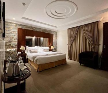 Sari Street Apartment | لورين للشقق المخدومه السلامه